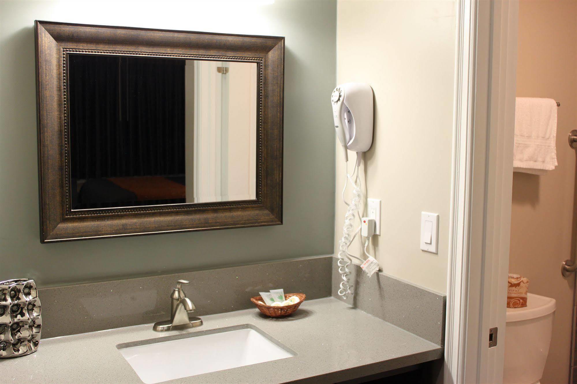 Friendly Hills Inn Whittier Extérieur photo