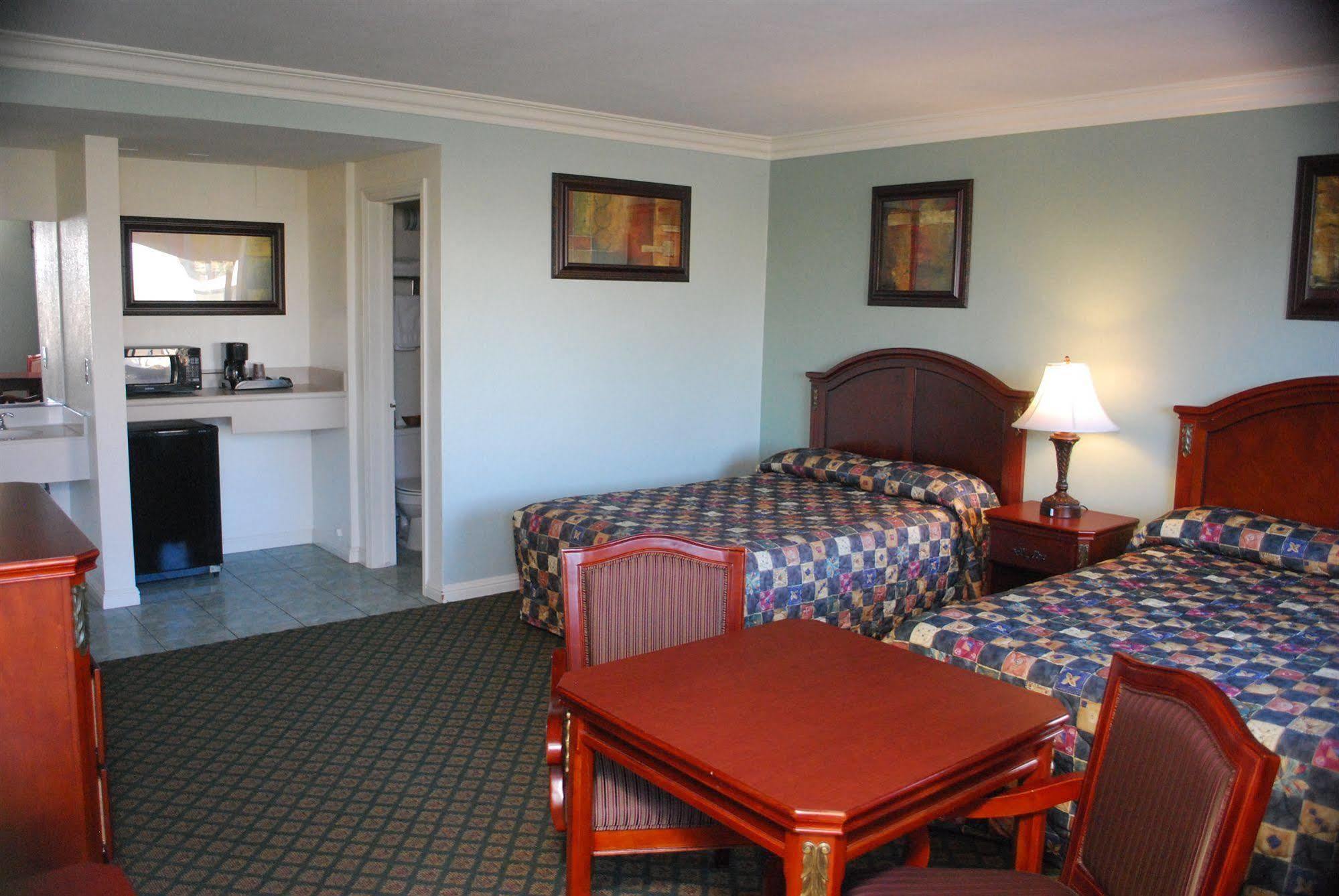 Friendly Hills Inn Whittier Extérieur photo