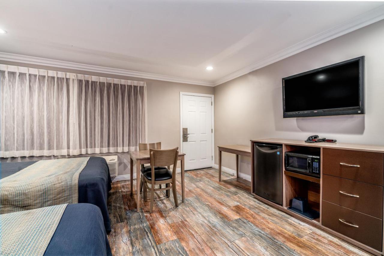 Friendly Hills Inn Whittier Extérieur photo