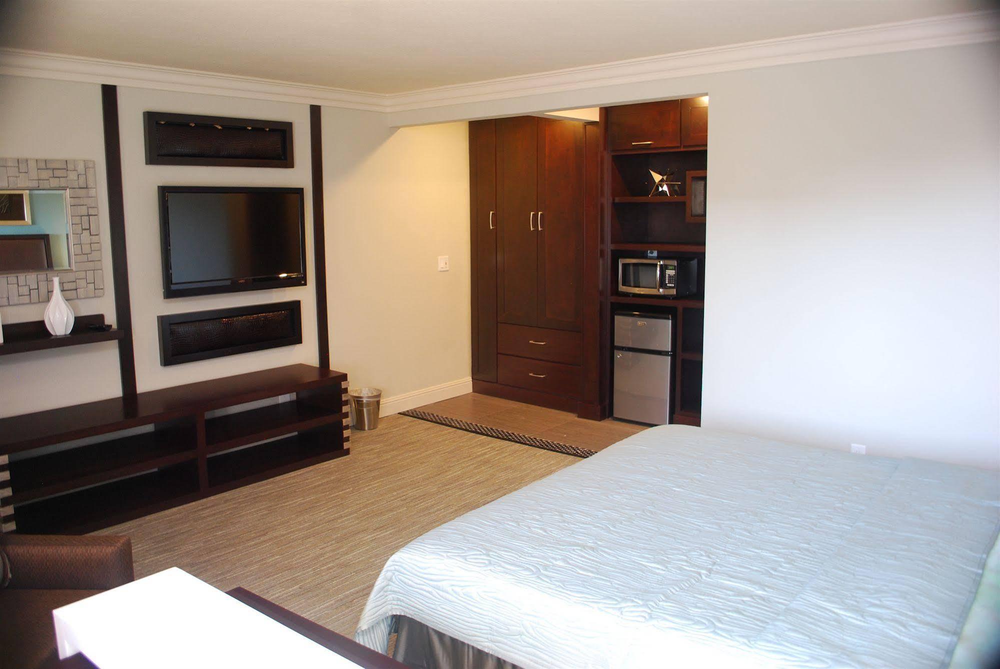 Friendly Hills Inn Whittier Extérieur photo